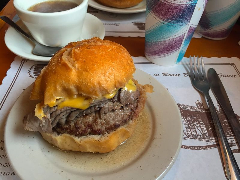 Roast Beef Sandwich – Brennan & Carr (Brooklyn)