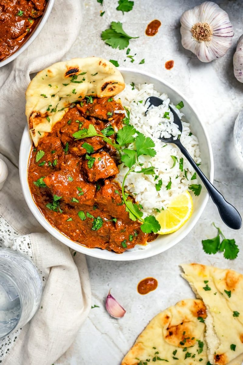 Chicken Tikka Masala With Garlic Naan