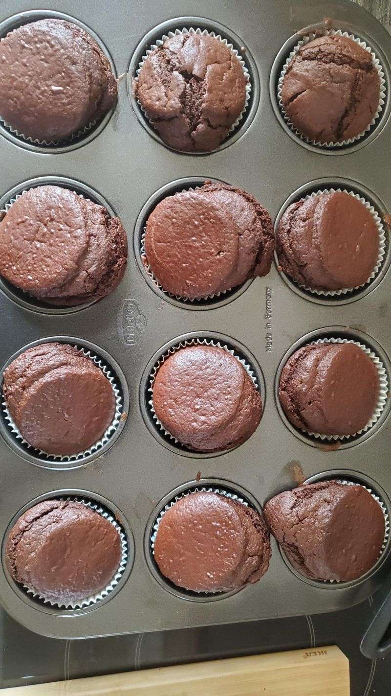 Overfilling Cake or Muffin Tins