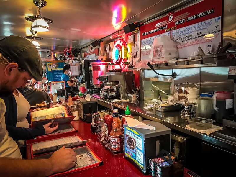 New Hampshire – The Red Arrow Diner (Manchester)