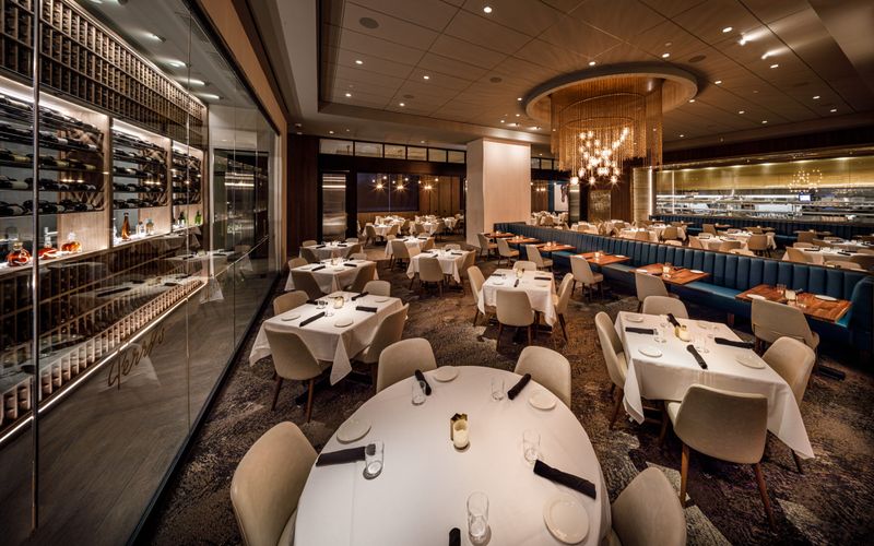 Perry’s Steakhouse & Grille