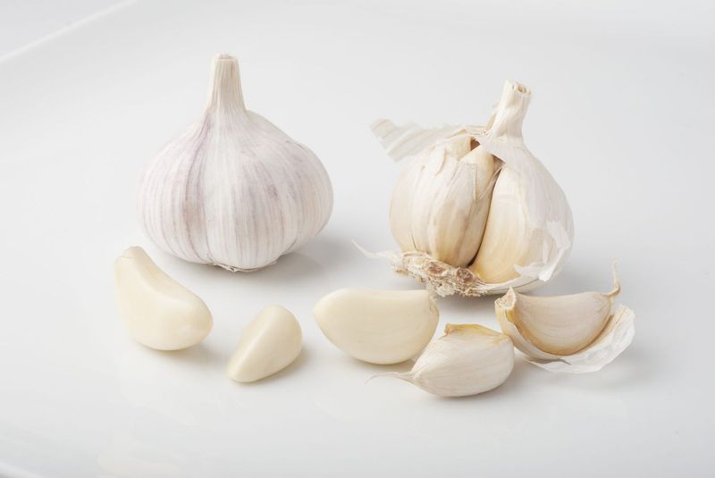 Heavy Garlic in Everything