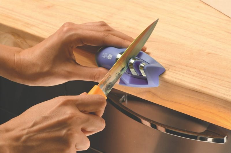 Using Dull Knives