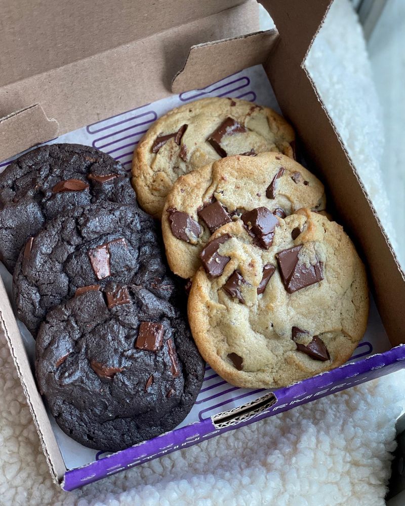 Insomnia Cookies