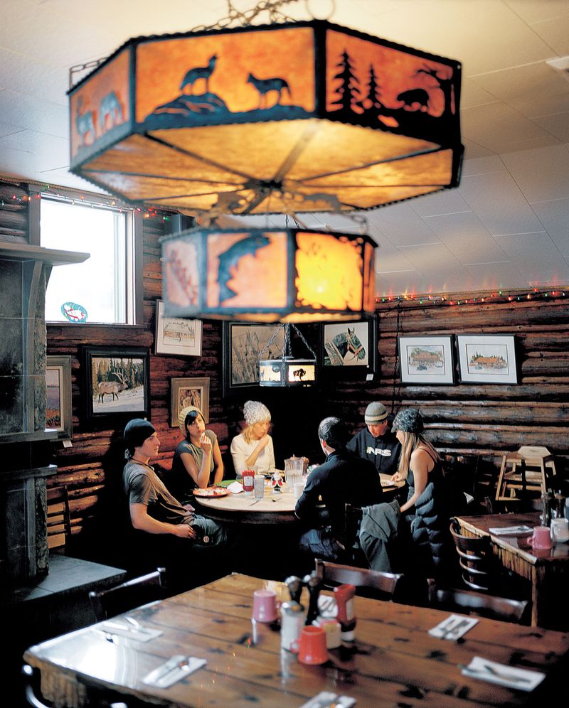 Nora’s Fish Creek Inn