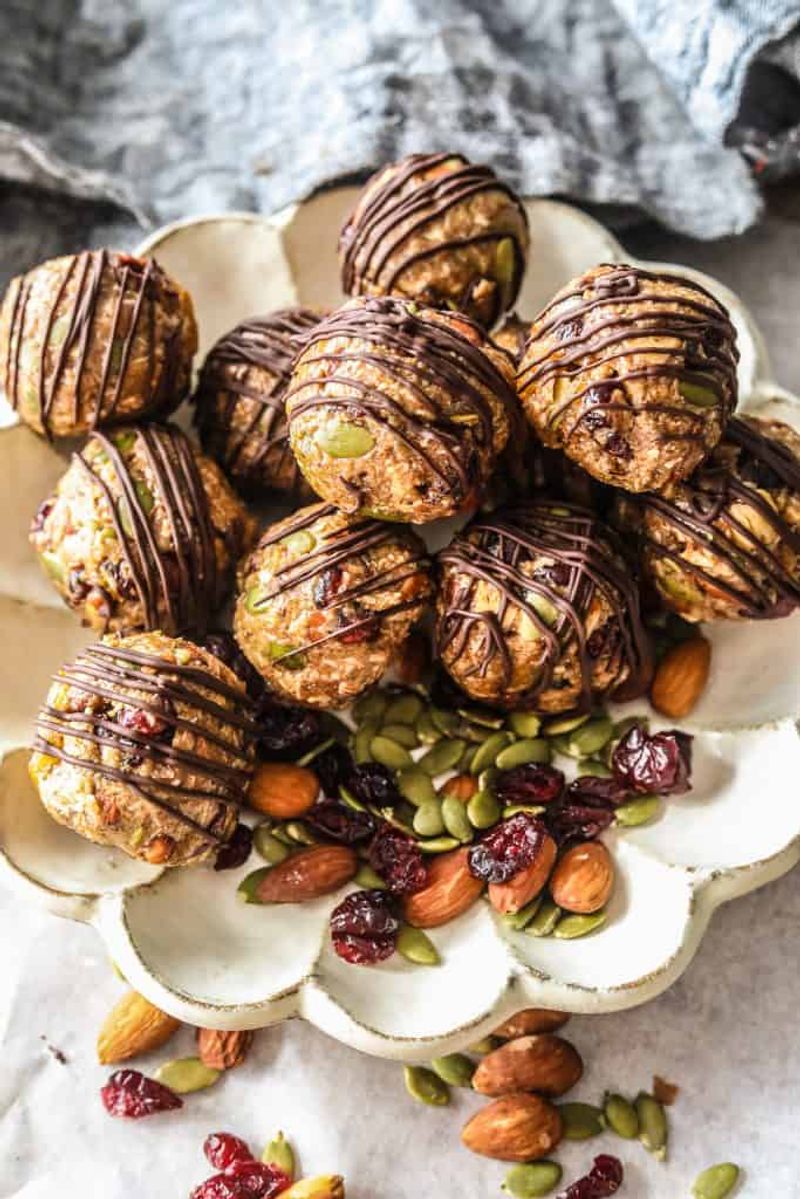 Mixed Nut Power Bites