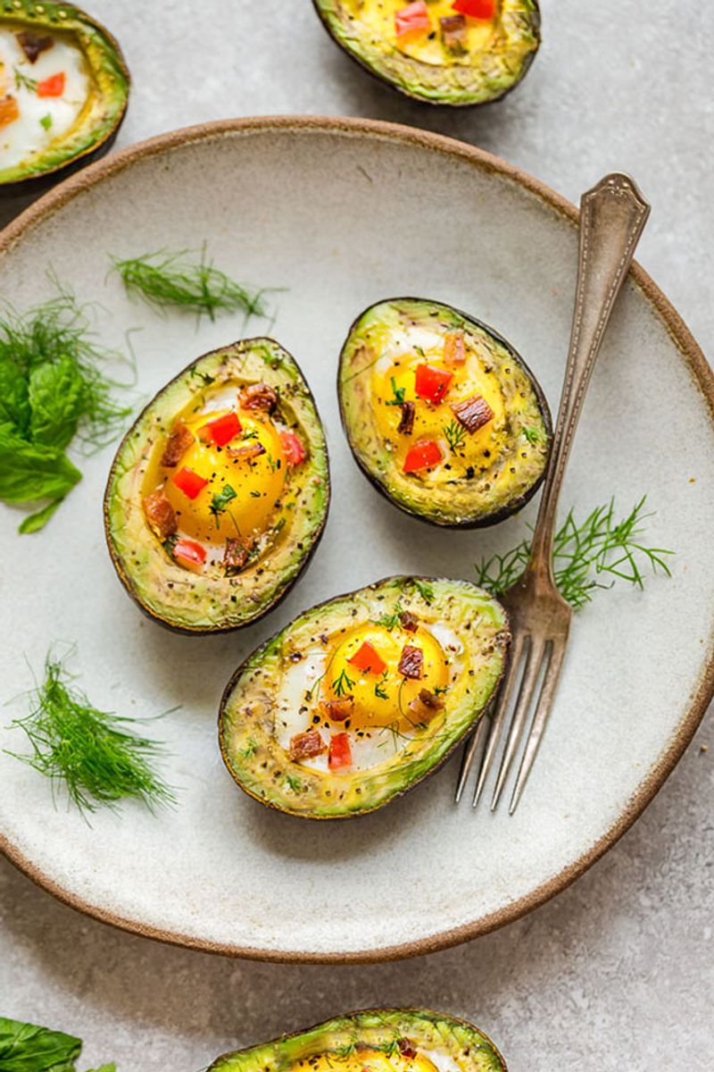 Baked Eggs in Avocado Halves