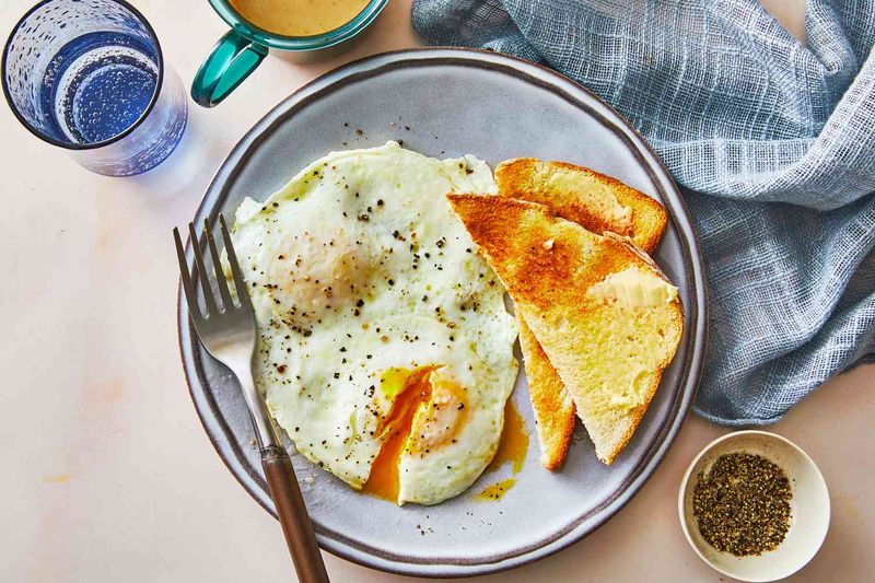 Add a Lid for Over-Easy or Steamed Eggs