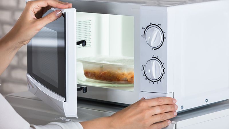 Plastic Reheating Risks