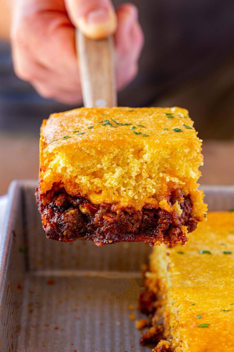 Beefy Cornbread Bake