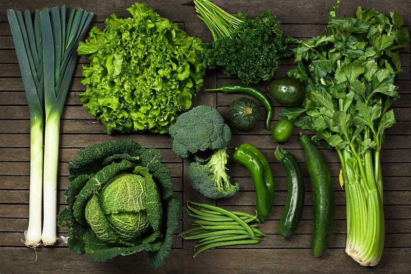 Leafy Greens (Spinach, Kale, Romaine)