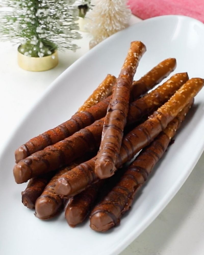 Chocolate-Dipped Pretzel Rods