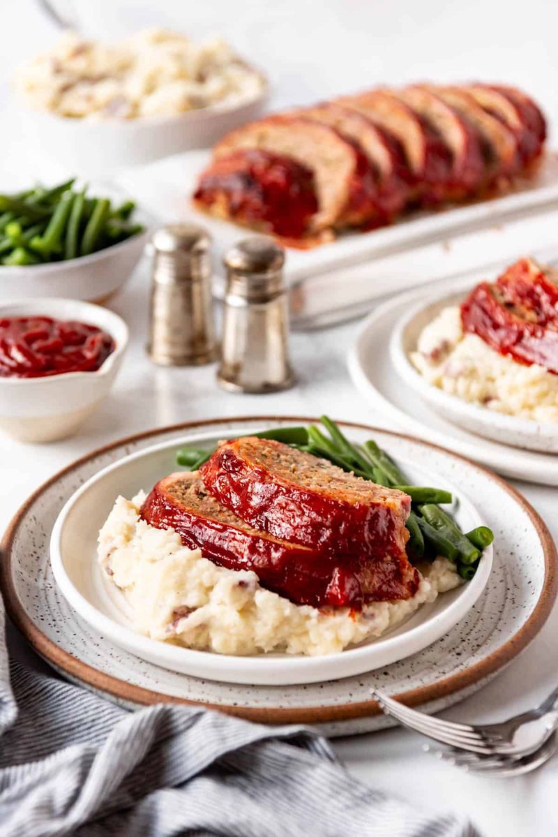 Meatloaf with Tomato Gravy