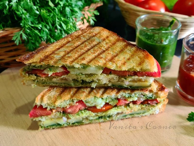 India – Bombay Sandwich