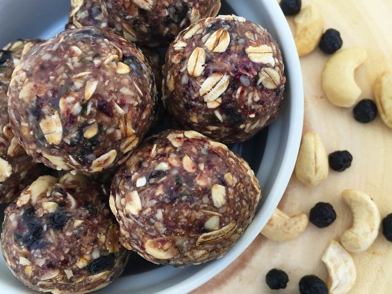 Blueberry Cashew Bites