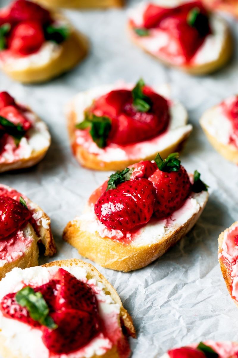 Balsamic Roasted Strawberry Crostini