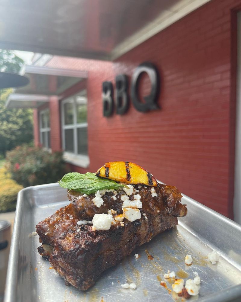 Lake & Oak Neighborhood BBQ