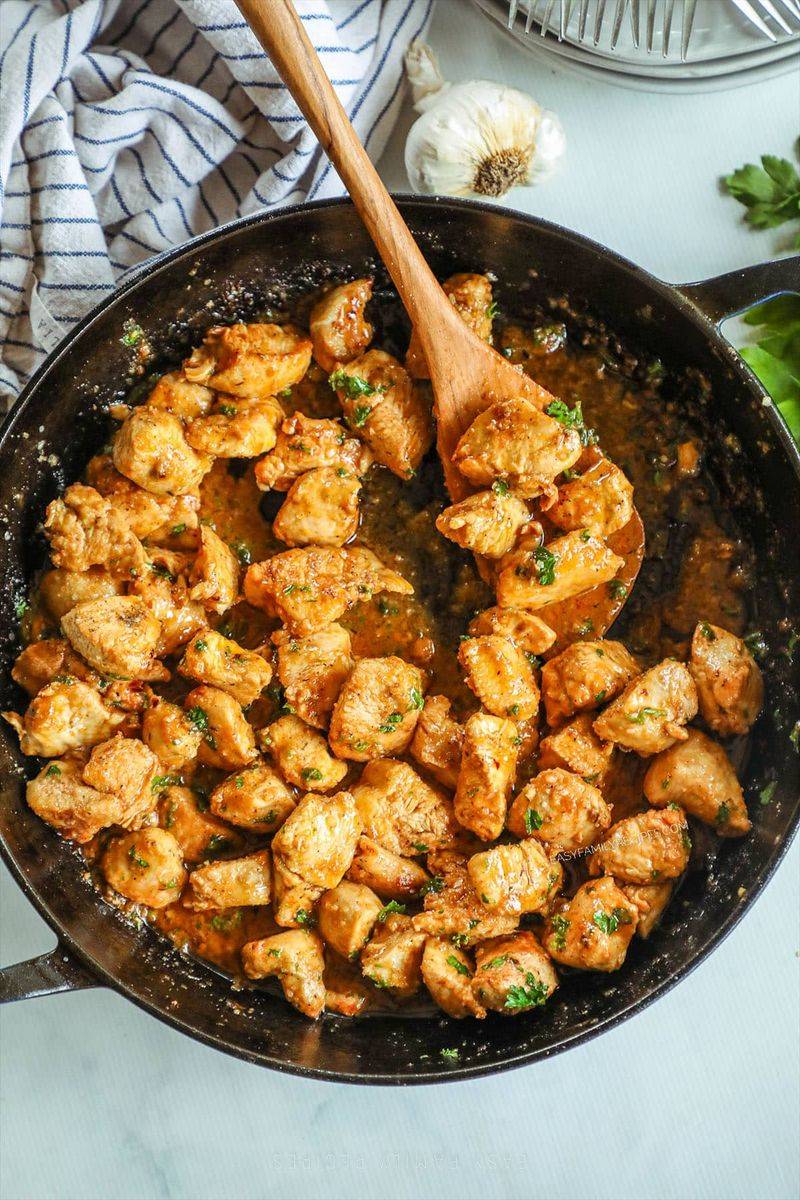 Garlic Butter Chicken Bites