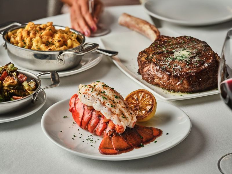 Fleming’s Prime Steakhouse & Wine Bar