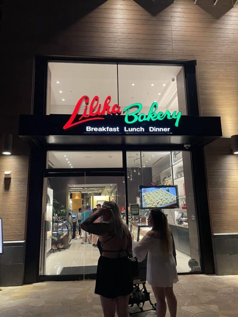 Liliha Bakery - Hawaii