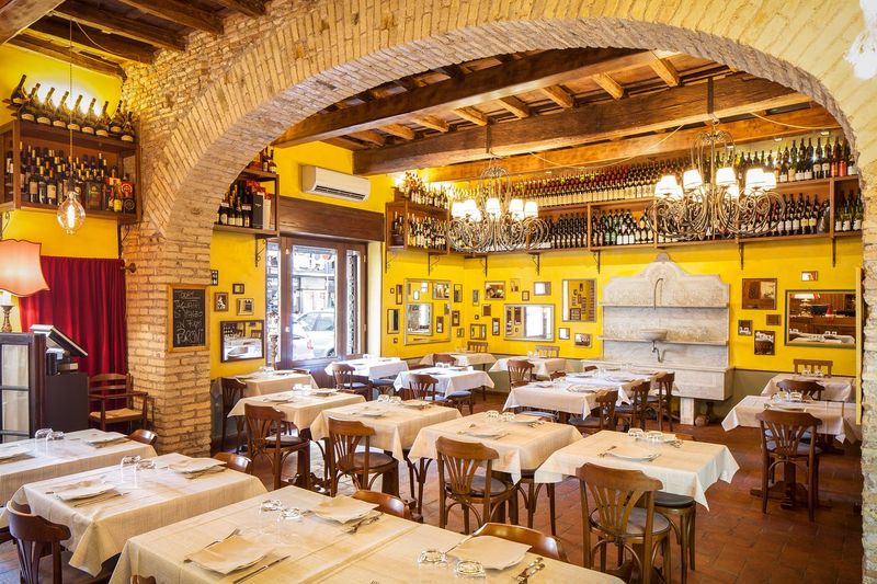 The Decor Screams Olive Garden