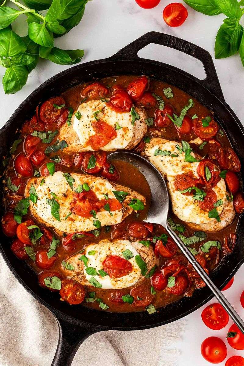 Skillet Caprese Chicken