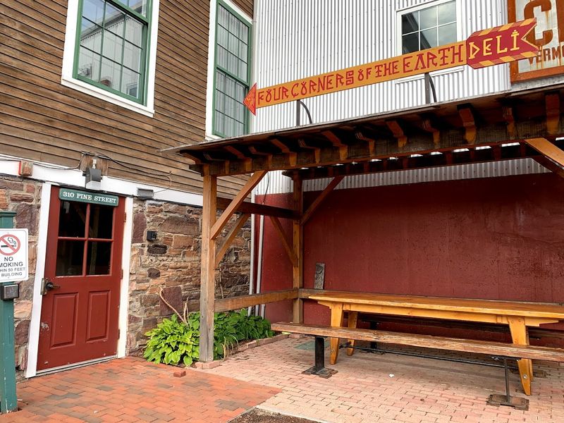 Vermont – Four Corners of the Earth (Burlington)