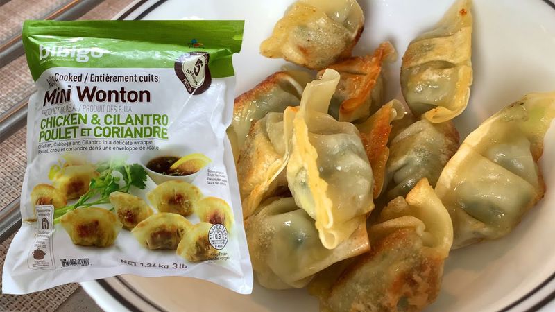 Bibigo Mini Wontons (Chicken & Cilantro)