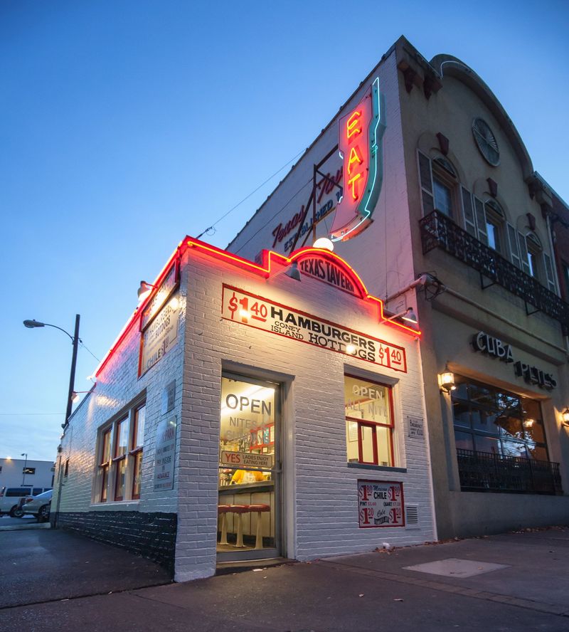Virginia – Texas Tavern (Roanoke)