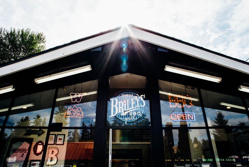Washington – Brileys BBQ and Grill (Lake Stevens)