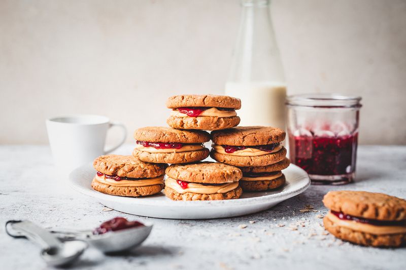 Peanut Butter Sandwich Cookies with Berry Jam