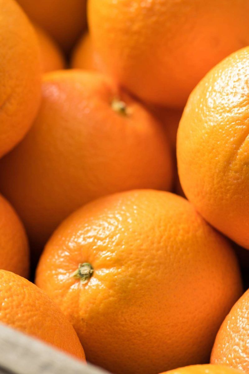 Fresh Fruit (Berries, Apples, Citrus)